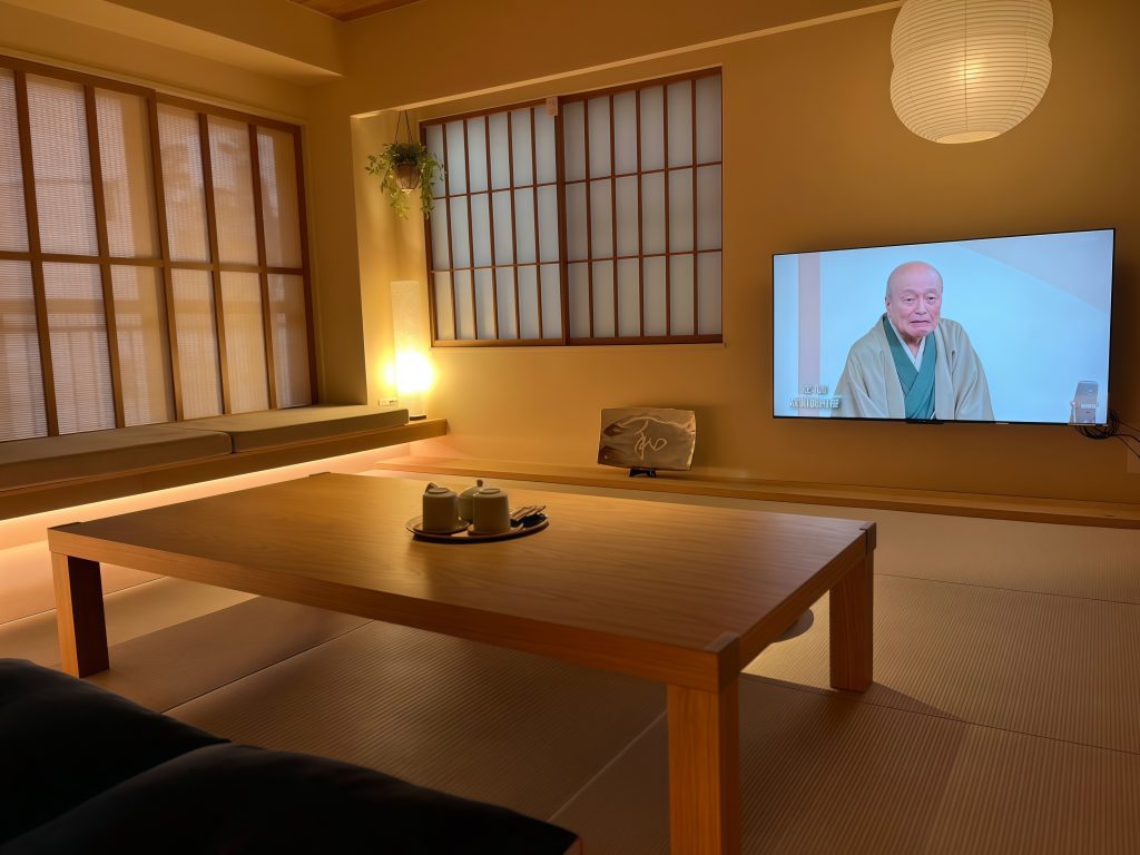 リビング大広間 テレビ